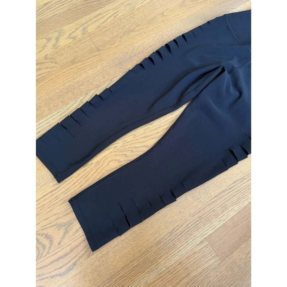 Alo Yoga High-Waist Side Sliced Capri Leggings Black Small